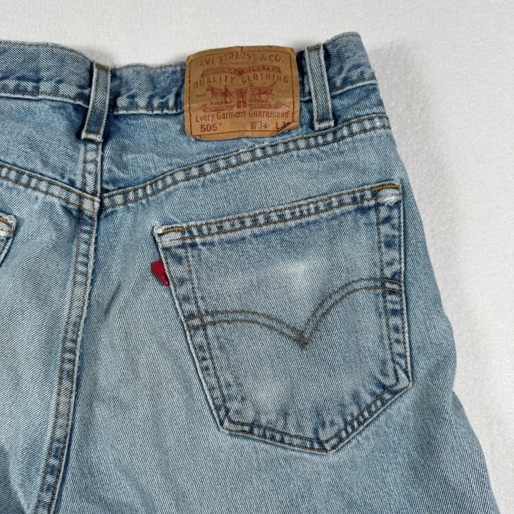 Levis Jeans Mens 34x32 Blue 505 Straight Leg High Rise Light Wash